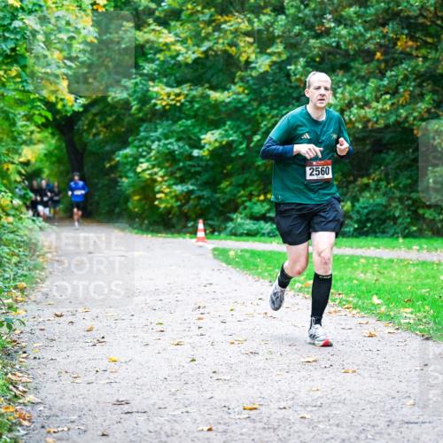 12.10.2025 - Bramfelder Halbmarathon 2025 Dr. Thomas Lammeyer http://msf.ph/oto/9345403 12.10.2025 10:15:36 Laufen 2560 meine-sportfotos.de