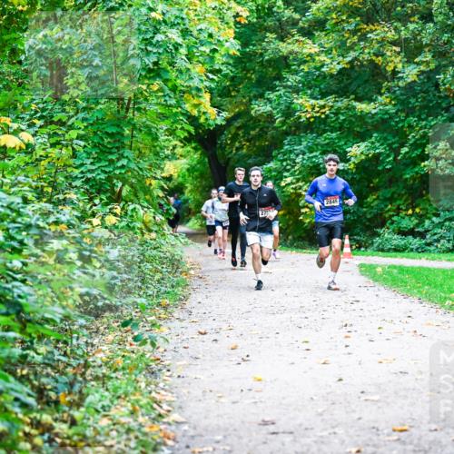 12.10.2025 - Bramfelder Halbmarathon 2025 Dr. Thomas Lammeyer http://msf.ph/oto/9345409 12.10.2025 10:15:43 Laufen 2753, 2845 meine-sportfotos.de
