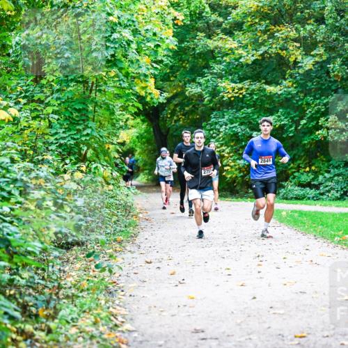 12.10.2025 - Bramfelder Halbmarathon 2025 Dr. Thomas Lammeyer http://msf.ph/oto/9345411 12.10.2025 10:15:44 Laufen 275, 2845 meine-sportfotos.de