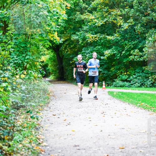 12.10.2025 - Bramfelder Halbmarathon 2025 Dr. Thomas Lammeyer http://msf.ph/oto/9345478 12.10.2025 10:15:56 Laufen 2656, 2465 meine-sportfotos.de