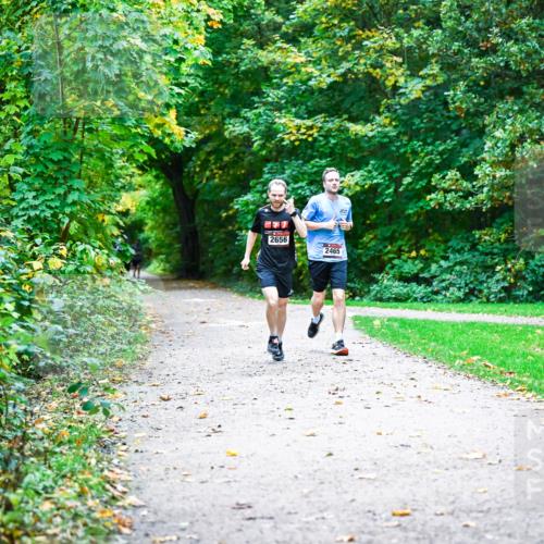12.10.2025 - Bramfelder Halbmarathon 2025 Dr. Thomas Lammeyer http://msf.ph/oto/9345483 12.10.2025 10:15:57 Laufen 2656, 2465 meine-sportfotos.de