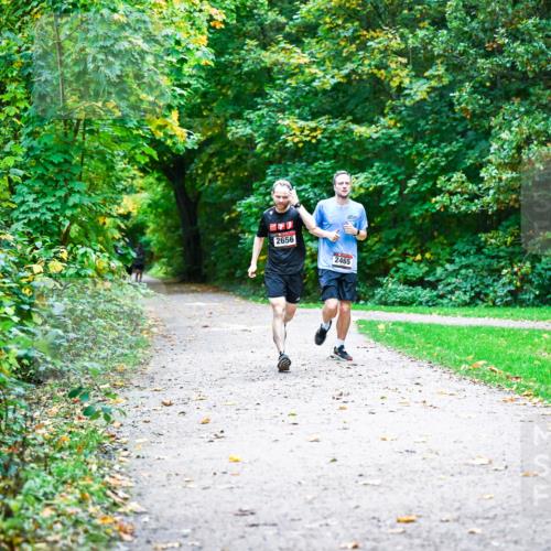 12.10.2025 - Bramfelder Halbmarathon 2025 Dr. Thomas Lammeyer http://msf.ph/oto/9345484 12.10.2025 10:15:57 Laufen 2656, 2465 meine-sportfotos.de