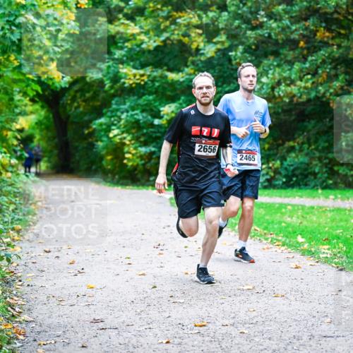 12.10.2025 - Bramfelder Halbmarathon 2025 Dr. Thomas Lammeyer http://msf.ph/oto/9345499 12.10.2025 10:15:59 Laufen 2656, 2465 meine-sportfotos.de
