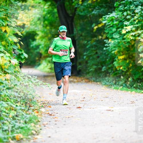 12.10.2025 - Bramfelder Halbmarathon 2025 Dr. Thomas Lammeyer http://msf.ph/oto/9345561 12.10.2025 10:16:31 Laufen 79 meine-sportfotos.de