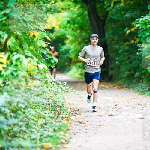 12.10.2025 - Bramfelder Halbmarathon 2025 Dr. Thomas Lammeyer http://msf.ph/oto/9345587 12.10.2025 10:16:39 Laufen 2942 meine-sportfotos.de