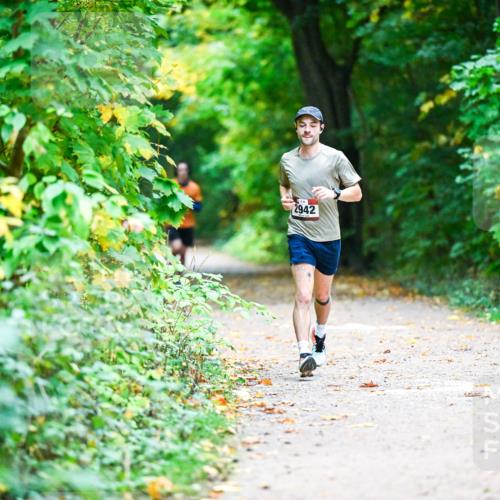 12.10.2025 - Bramfelder Halbmarathon 2025 Dr. Thomas Lammeyer http://msf.ph/oto/9345589 12.10.2025 10:16:40 Laufen 2942 meine-sportfotos.de
