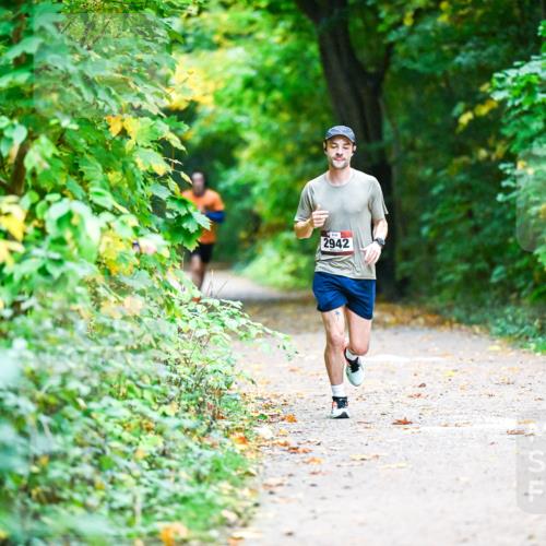 12.10.2025 - Bramfelder Halbmarathon 2025 Dr. Thomas Lammeyer http://msf.ph/oto/9345590 12.10.2025 10:16:40 Laufen 2942 meine-sportfotos.de