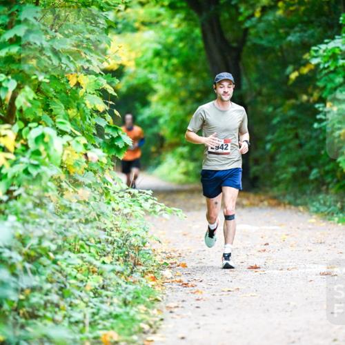 12.10.2025 - Bramfelder Halbmarathon 2025 Dr. Thomas Lammeyer http://msf.ph/oto/9345592 12.10.2025 10:16:40 Laufen 942 meine-sportfotos.de