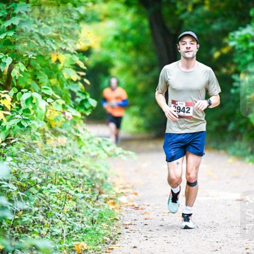 12.10.2025 - Bramfelder Halbmarathon 2025 Dr. Thomas Lammeyer http://msf.ph/oto/9345607 12.10.2025 10:16:42 Laufen 62, 2942 meine-sportfotos.de