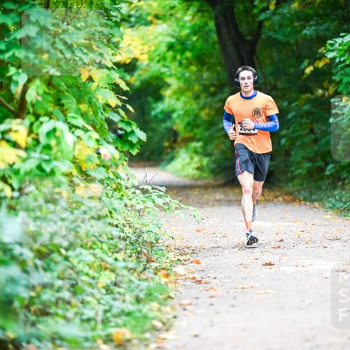 12.10.2025 - Bramfelder Halbmarathon 2025 Dr. Thomas Lammeyer http://msf.ph/oto/9345618 12.10.2025 10:16:47 Laufen 260 meine-sportfotos.de