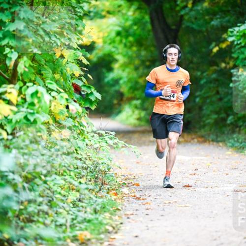 12.10.2025 - Bramfelder Halbmarathon 2025 Dr. Thomas Lammeyer http://msf.ph/oto/9345627 12.10.2025 10:16:49 Laufen 34 meine-sportfotos.de