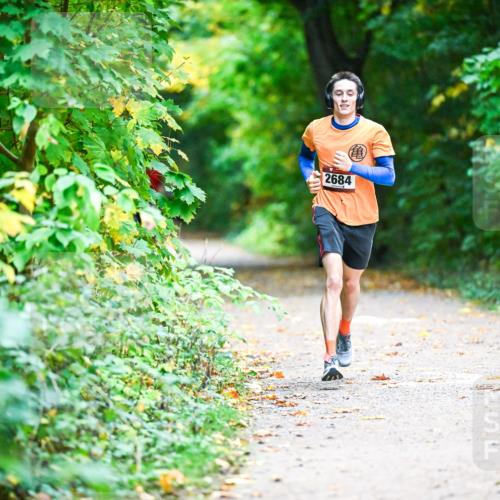 12.10.2025 - Bramfelder Halbmarathon 2025 Dr. Thomas Lammeyer http://msf.ph/oto/9345629 12.10.2025 10:16:49 Laufen 2684 meine-sportfotos.de