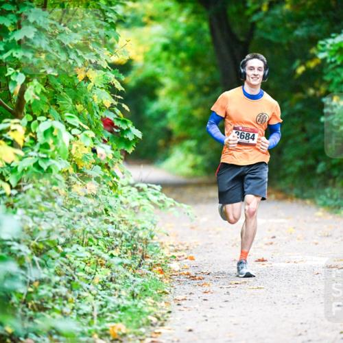 12.10.2025 - Bramfelder Halbmarathon 2025 Dr. Thomas Lammeyer http://msf.ph/oto/9345633 12.10.2025 10:16:49 Laufen 2684 meine-sportfotos.de