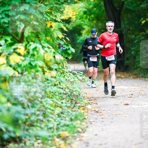 12.10.2025 - Bramfelder Halbmarathon 2025 Dr. Thomas Lammeyer http://msf.ph/oto/9345647 12.10.2025 10:16:59 Laufen 2903, 2987 meine-sportfotos.de