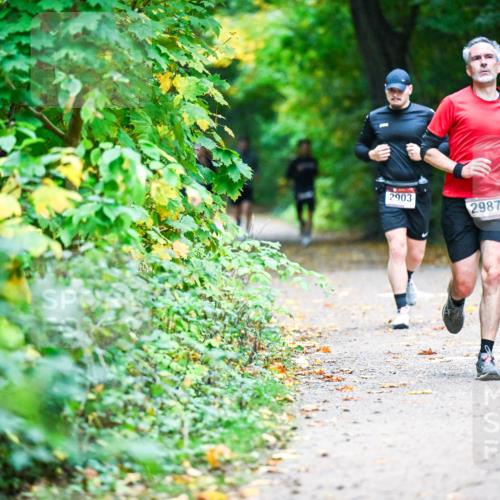 12.10.2025 - Bramfelder Halbmarathon 2025 Dr. Thomas Lammeyer http://msf.ph/oto/9345663 12.10.2025 10:17:01 Laufen 2903, 2987 meine-sportfotos.de