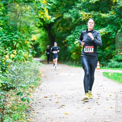 12.10.2025 - Bramfelder Halbmarathon 2025 Dr. Thomas Lammeyer http://msf.ph/oto/9345748 12.10.2025 10:17:20 Laufen 2511 meine-sportfotos.de