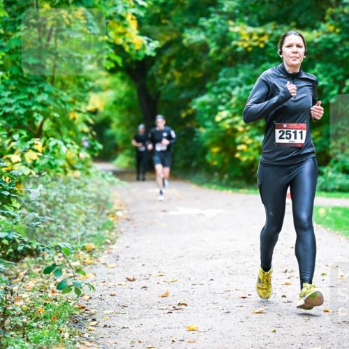 12.10.2025 - Bramfelder Halbmarathon 2025 Dr. Thomas Lammeyer http://msf.ph/oto/9345751 12.10.2025 10:17:21 Laufen 2511 meine-sportfotos.de