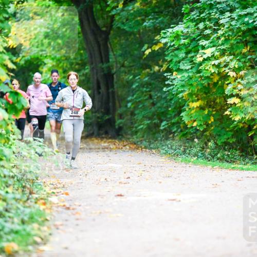 12.10.2025 - Bramfelder Halbmarathon 2025 Dr. Thomas Lammeyer http://msf.ph/oto/9345799 12.10.2025 10:17:33 Laufen 162, 2832, 248 meine-sportfotos.de