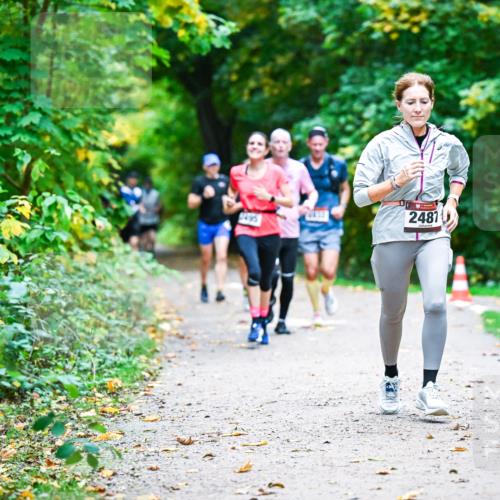12.10.2025 - Bramfelder Halbmarathon 2025 Dr. Thomas Lammeyer http://msf.ph/oto/9345826 12.10.2025 10:17:40 Laufen 2481, 9495 meine-sportfotos.de