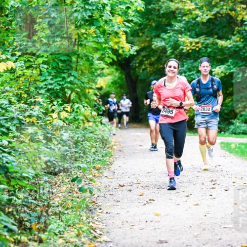 12.10.2025 - Bramfelder Halbmarathon 2025 Dr. Thomas Lammeyer http://msf.ph/oto/9345842 12.10.2025 10:17:43 Laufen 2495, 2832 meine-sportfotos.de