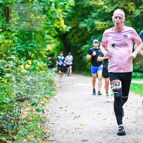 12.10.2025 - Bramfelder Halbmarathon 2025 Dr. Thomas Lammeyer http://msf.ph/oto/9345851 12.10.2025 10:17:45 Laufen 2762, 2495 meine-sportfotos.de