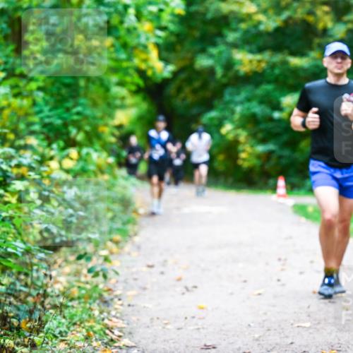 12.10.2025 - Bramfelder Halbmarathon 2025 Dr. Thomas Lammeyer http://msf.ph/oto/9345866 12.10.2025 10:17:47 Laufen  meine-sportfotos.de