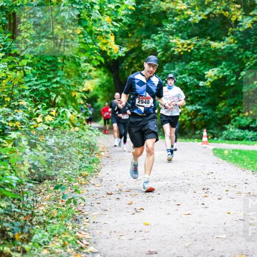 12.10.2025 - Bramfelder Halbmarathon 2025 Dr. Thomas Lammeyer http://msf.ph/oto/9345888 12.10.2025 10:17:51 Laufen 2948 meine-sportfotos.de