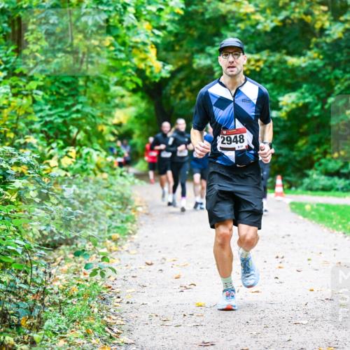 12.10.2025 - Bramfelder Halbmarathon 2025 Dr. Thomas Lammeyer http://msf.ph/oto/9345896 12.10.2025 10:17:52 Laufen 2948, 51 meine-sportfotos.de