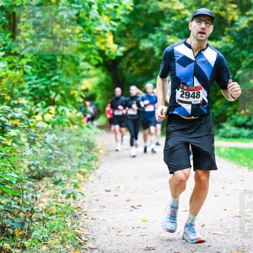 12.10.2025 - Bramfelder Halbmarathon 2025 Dr. Thomas Lammeyer http://msf.ph/oto/9345899 12.10.2025 10:17:53 Laufen 2948, 51 meine-sportfotos.de