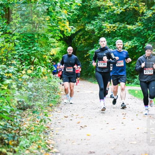 12.10.2025 - Bramfelder Halbmarathon 2025 Dr. Thomas Lammeyer http://msf.ph/oto/9345917 12.10.2025 10:17:55 Laufen 2736, 2957, 2692, 2793 meine-sportfotos.de