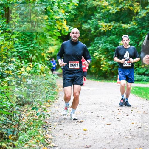 12.10.2025 - Bramfelder Halbmarathon 2025 Dr. Thomas Lammeyer http://msf.ph/oto/9345931 12.10.2025 10:17:57 Laufen 2692, 2704, 2736 meine-sportfotos.de