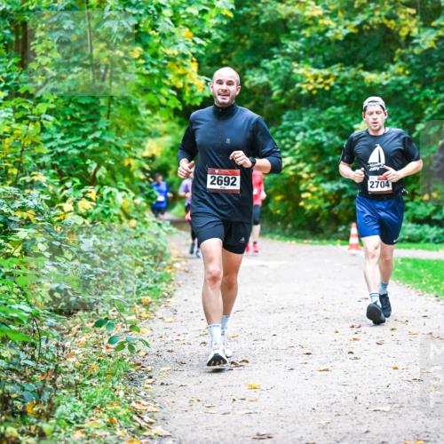12.10.2025 - Bramfelder Halbmarathon 2025 Dr. Thomas Lammeyer http://msf.ph/oto/9345932 12.10.2025 10:17:58 Laufen 2692, 2704, 2736 meine-sportfotos.de