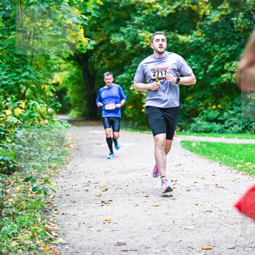 12.10.2025 - Bramfelder Halbmarathon 2025 Dr. Thomas Lammeyer http://msf.ph/oto/9345971 12.10.2025 10:18:05 Laufen 2512, 2717 meine-sportfotos.de