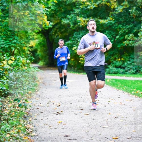 12.10.2025 - Bramfelder Halbmarathon 2025 Dr. Thomas Lammeyer http://msf.ph/oto/9345972 12.10.2025 10:18:05 Laufen 2512 meine-sportfotos.de