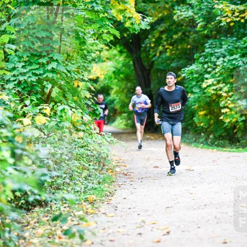 12.10.2025 - Bramfelder Halbmarathon 2025 Dr. Thomas Lammeyer http://msf.ph/oto/9346040 12.10.2025 10:18:29 Laufen 2573 meine-sportfotos.de