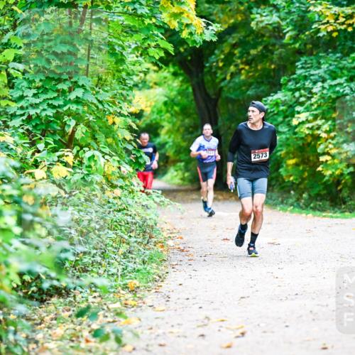 12.10.2025 - Bramfelder Halbmarathon 2025 Dr. Thomas Lammeyer http://msf.ph/oto/9346043 12.10.2025 10:18:29 Laufen 2573 meine-sportfotos.de