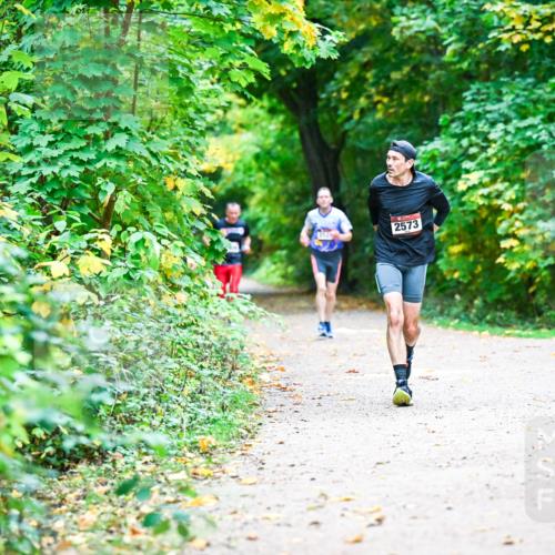 12.10.2025 - Bramfelder Halbmarathon 2025 Dr. Thomas Lammeyer http://msf.ph/oto/9346045 12.10.2025 10:18:29 Laufen 2573 meine-sportfotos.de