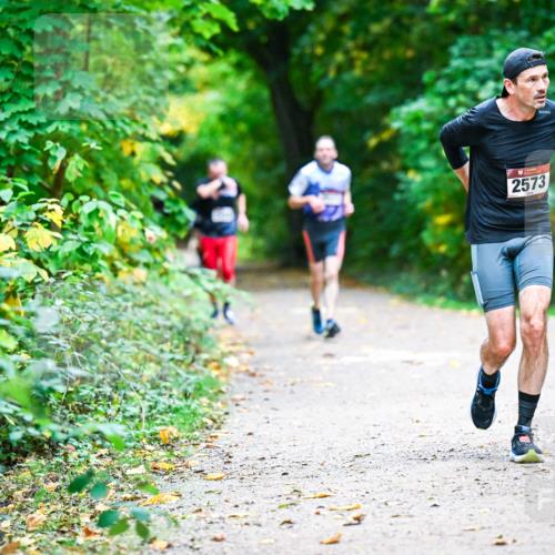 12.10.2025 - Bramfelder Halbmarathon 2025 Dr. Thomas Lammeyer http://msf.ph/oto/9346055 12.10.2025 10:18:31 Laufen 2573 meine-sportfotos.de