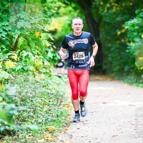 12.10.2025 - Bramfelder Halbmarathon 2025 Dr. Thomas Lammeyer http://msf.ph/oto/9346070 12.10.2025 10:18:36 Laufen 829, 2426 meine-sportfotos.de