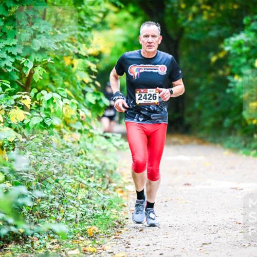 12.10.2025 - Bramfelder Halbmarathon 2025 Dr. Thomas Lammeyer http://msf.ph/oto/9346073 12.10.2025 10:18:37 Laufen 829, 2426 meine-sportfotos.de