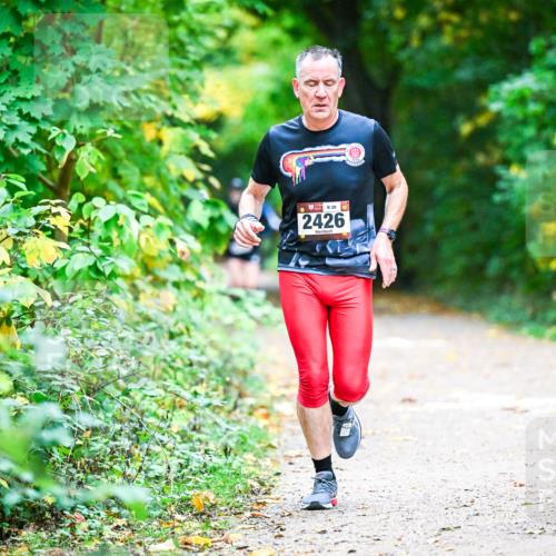 12.10.2025 - Bramfelder Halbmarathon 2025 Dr. Thomas Lammeyer http://msf.ph/oto/9346075 12.10.2025 10:18:37 Laufen 29, 2426 meine-sportfotos.de