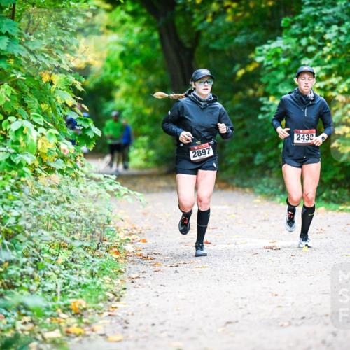 12.10.2025 - Bramfelder Halbmarathon 2025 Dr. Thomas Lammeyer http://msf.ph/oto/9346091 12.10.2025 10:18:44 Laufen 2897, 2432 meine-sportfotos.de