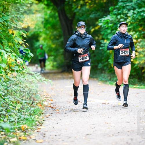 12.10.2025 - Bramfelder Halbmarathon 2025 Dr. Thomas Lammeyer http://msf.ph/oto/9346095 12.10.2025 10:18:45 Laufen 2897, 2438 meine-sportfotos.de