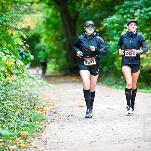 12.10.2025 - Bramfelder Halbmarathon 2025 Dr. Thomas Lammeyer http://msf.ph/oto/9346097 12.10.2025 10:18:45 Laufen 2897, 2438 meine-sportfotos.de