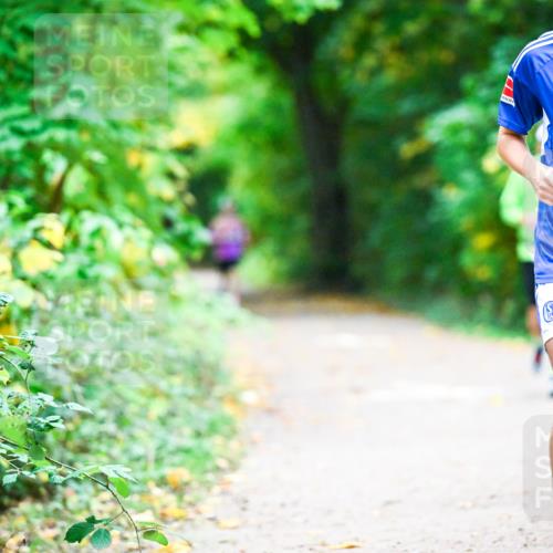 12.10.2025 - Bramfelder Halbmarathon 2025 Dr. Thomas Lammeyer http://msf.ph/oto/9346154 12.10.2025 10:18:59 Laufen 34, 2515 meine-sportfotos.de
