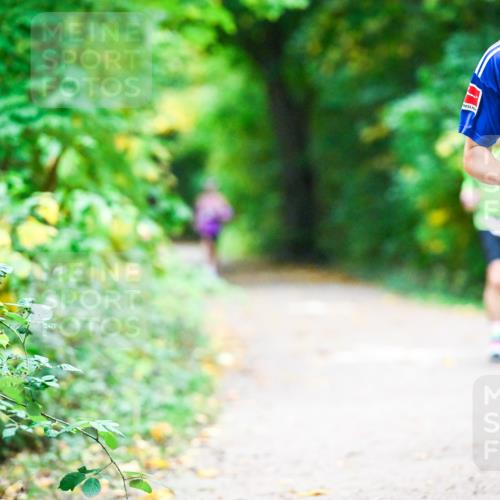 12.10.2025 - Bramfelder Halbmarathon 2025 Dr. Thomas Lammeyer http://msf.ph/oto/9346156 12.10.2025 10:19:00 Laufen 04, 134, 2515 meine-sportfotos.de