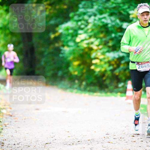 12.10.2025 - Bramfelder Halbmarathon 2025 Dr. Thomas Lammeyer http://msf.ph/oto/9346159 12.10.2025 10:19:02 Laufen 2649 meine-sportfotos.de