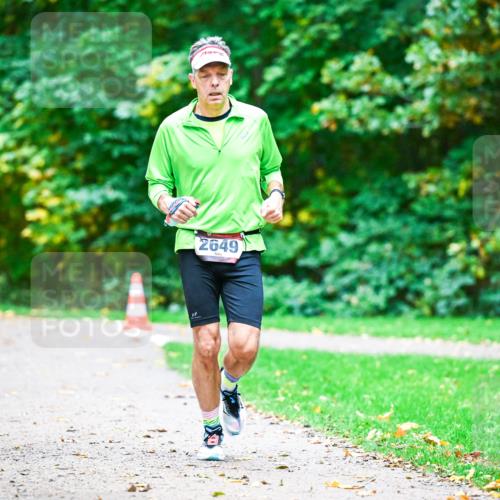 12.10.2025 - Bramfelder Halbmarathon 2025 Dr. Thomas Lammeyer http://msf.ph/oto/9346163 12.10.2025 10:19:03 Laufen 2649 meine-sportfotos.de
