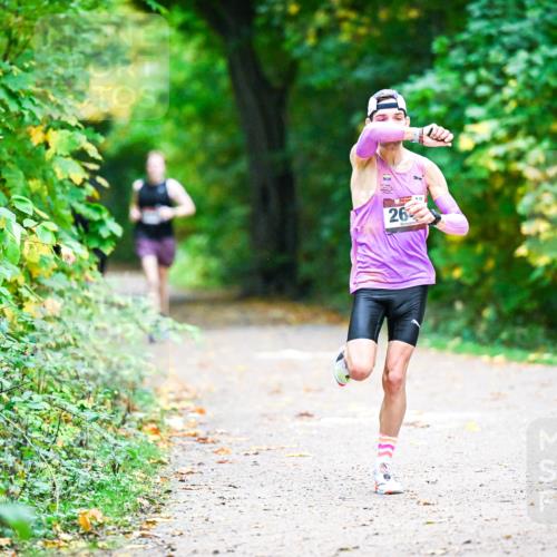 12.10.2025 - Bramfelder Halbmarathon 2025 Dr. Thomas Lammeyer http://msf.ph/oto/9346179 12.10.2025 10:19:06 Laufen 26 meine-sportfotos.de