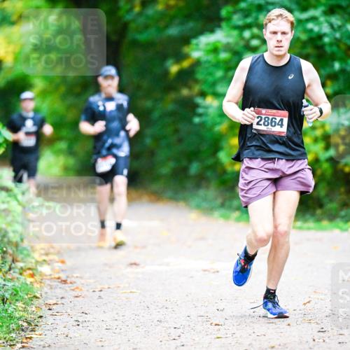 12.10.2025 - Bramfelder Halbmarathon 2025 Dr. Thomas Lammeyer http://msf.ph/oto/9346204 12.10.2025 10:19:14 Laufen 2864 meine-sportfotos.de